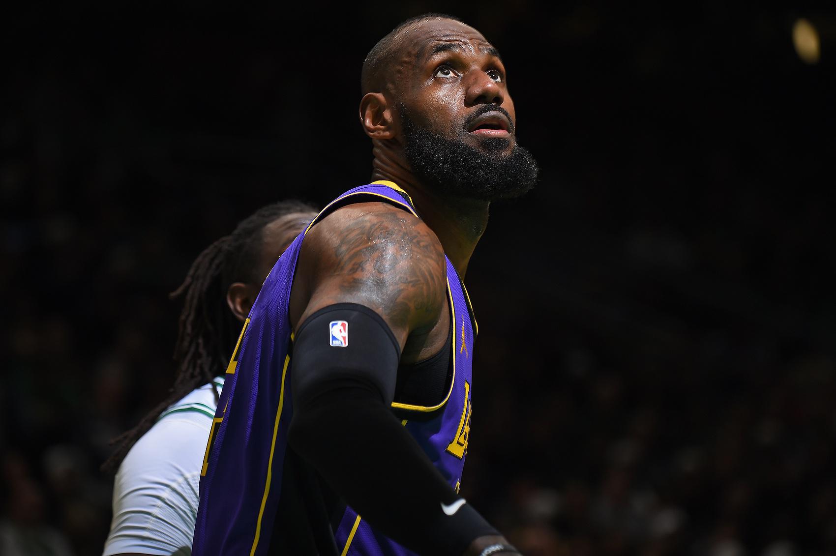 阿里纳斯：若詹姆斯真想争冠 他完全可以跳出合同&amp;amp;500万签约骑士