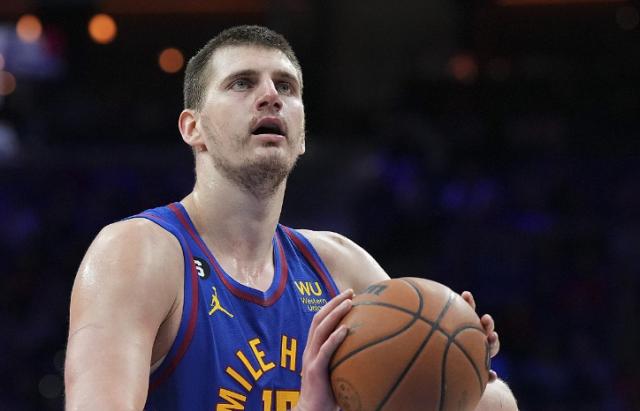 开云体育网址-半只脚踏入总决赛 约基奇依然给予詹姆斯最大尊重